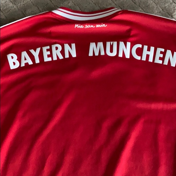Bayern Munich 2013/2014 jersey - Picture 3 of 4